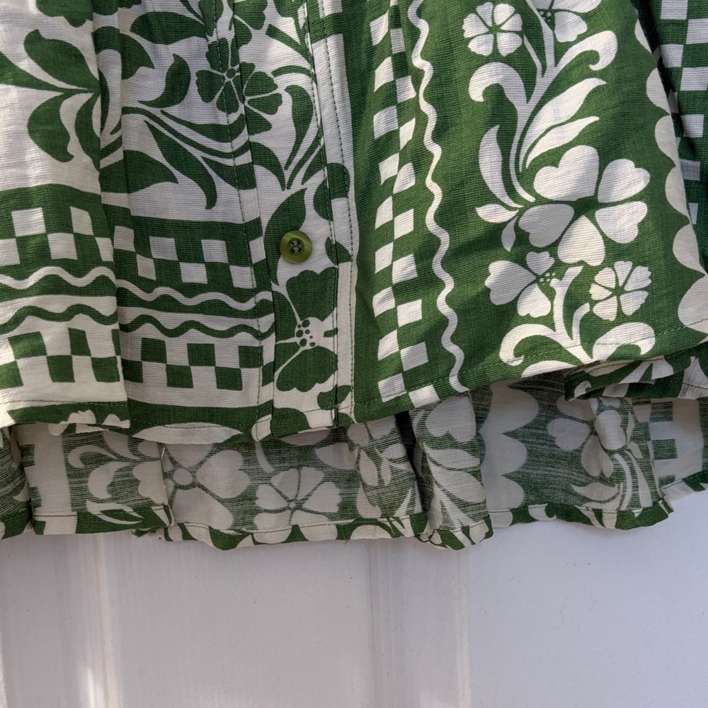Umgee Green and White Patterned Blouse - Picture 5 of 6
